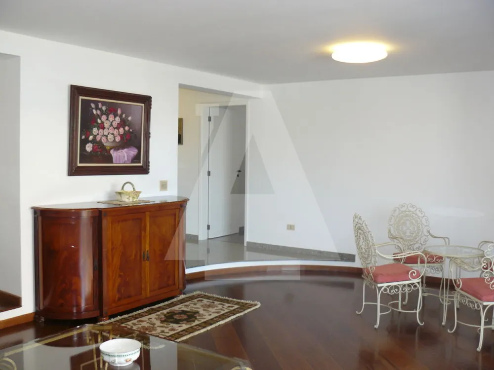 Apartamento, 3 quartos, 244 m² - Foto 4