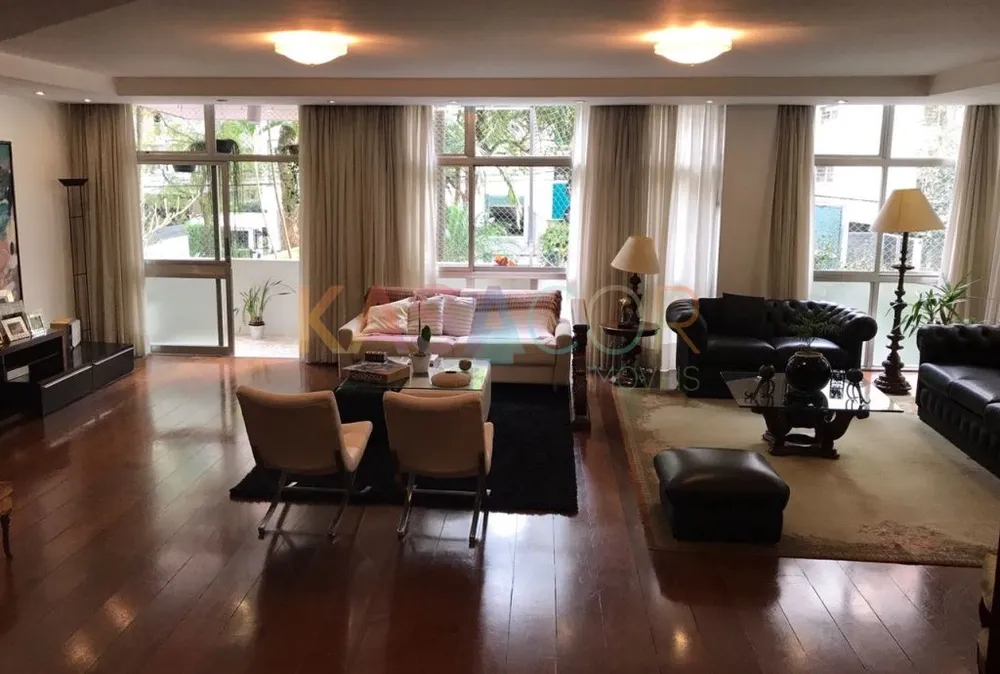 Apartamento, 3 quartos, 270 m² - Foto 1