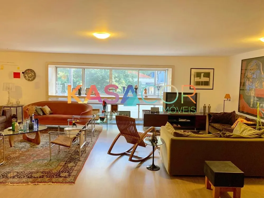 Apartamento, 3 quartos, 220 m² - Foto 1