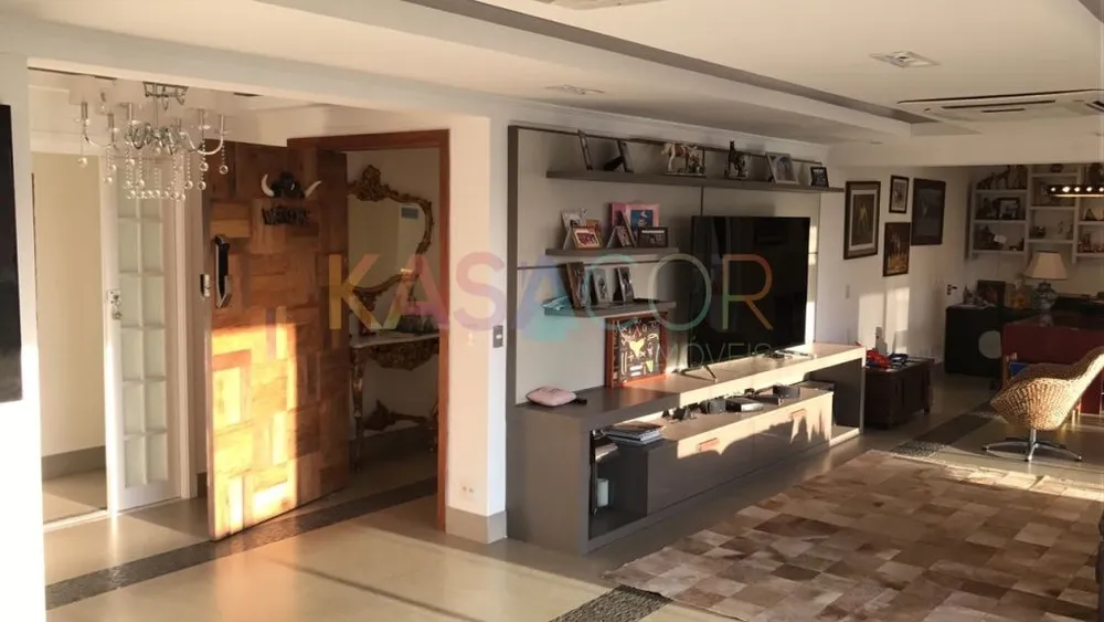 Apartamento, 4 quartos, 221 m² - Foto 1
