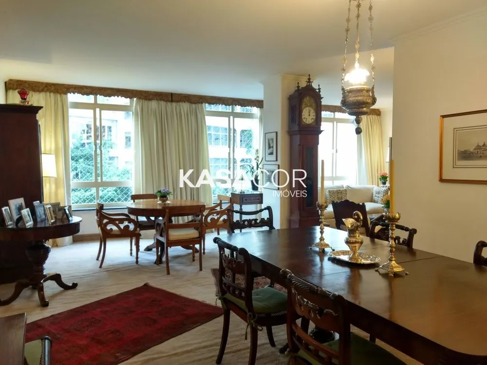 Apartamento, 3 quartos, 218 m² - Foto 1