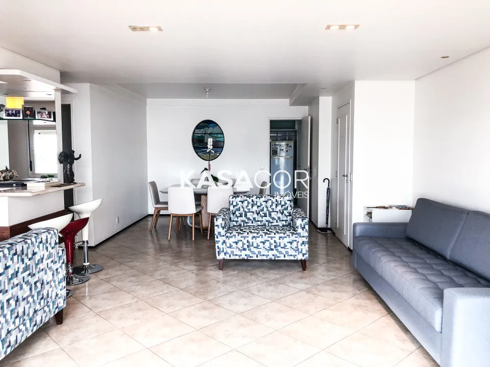 Apartamento, 3 quartos, 140 m² - Foto 1