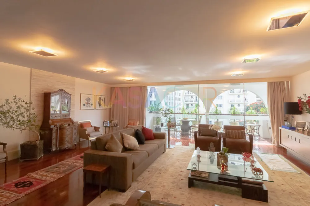 Apartamento, 3 quartos, 240 m² - Foto 2