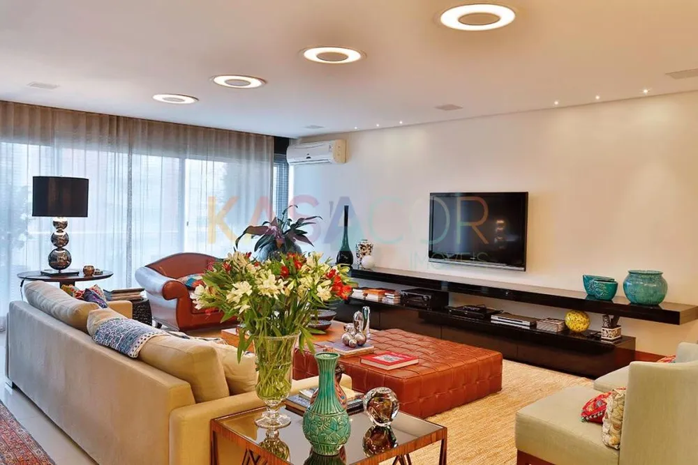 Apartamento, 3 quartos, 350 m² - Foto 1
