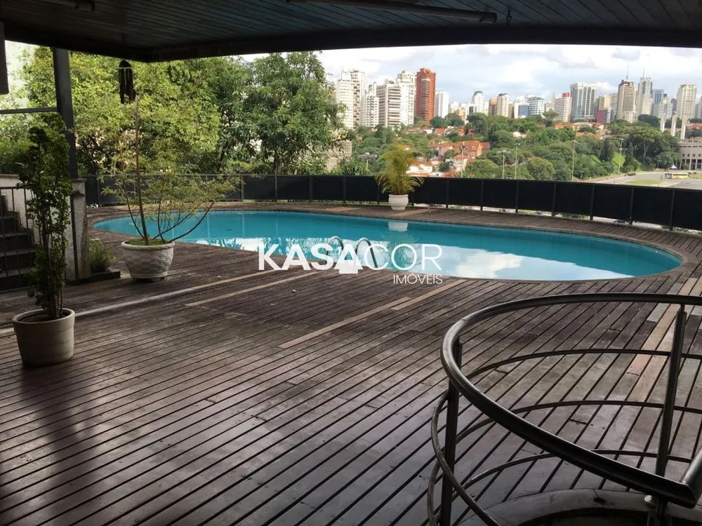 Sobrado, 5 quartos, 1495 m² - Foto 1