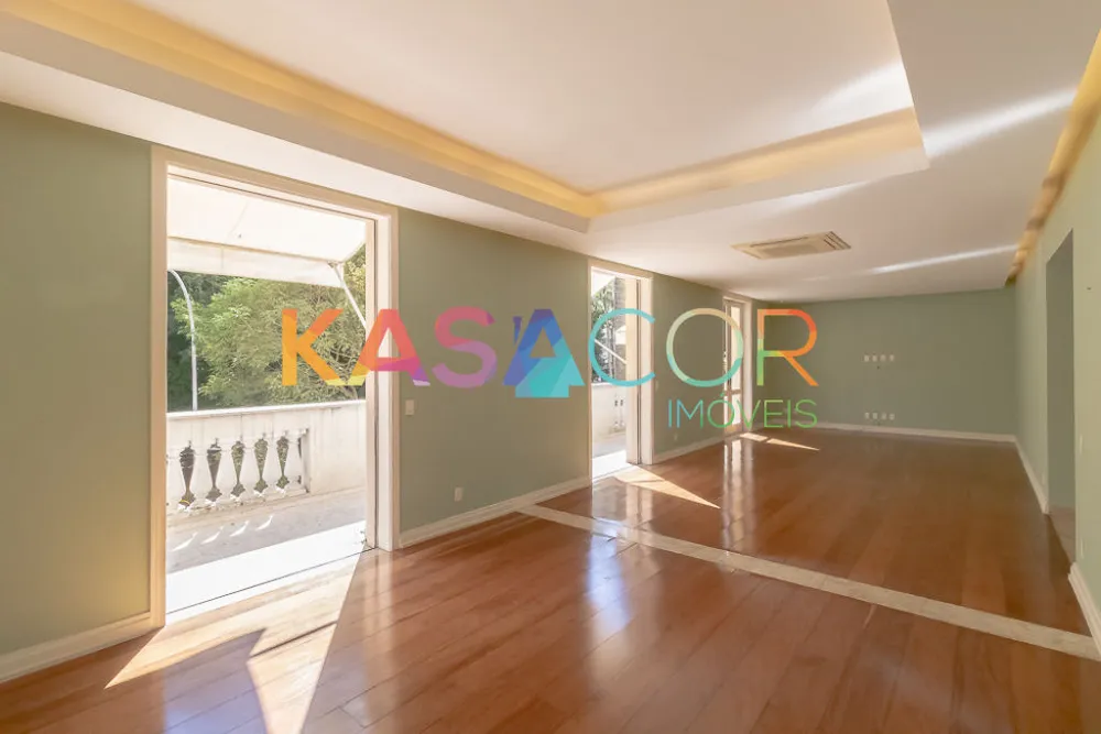 Apartamento, 3 quartos, 210 m² - Foto 2