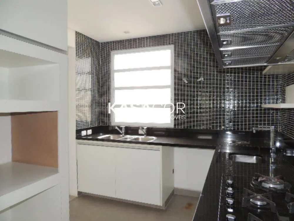 Apartamento, 3 quartos, 260 m² - Foto 3