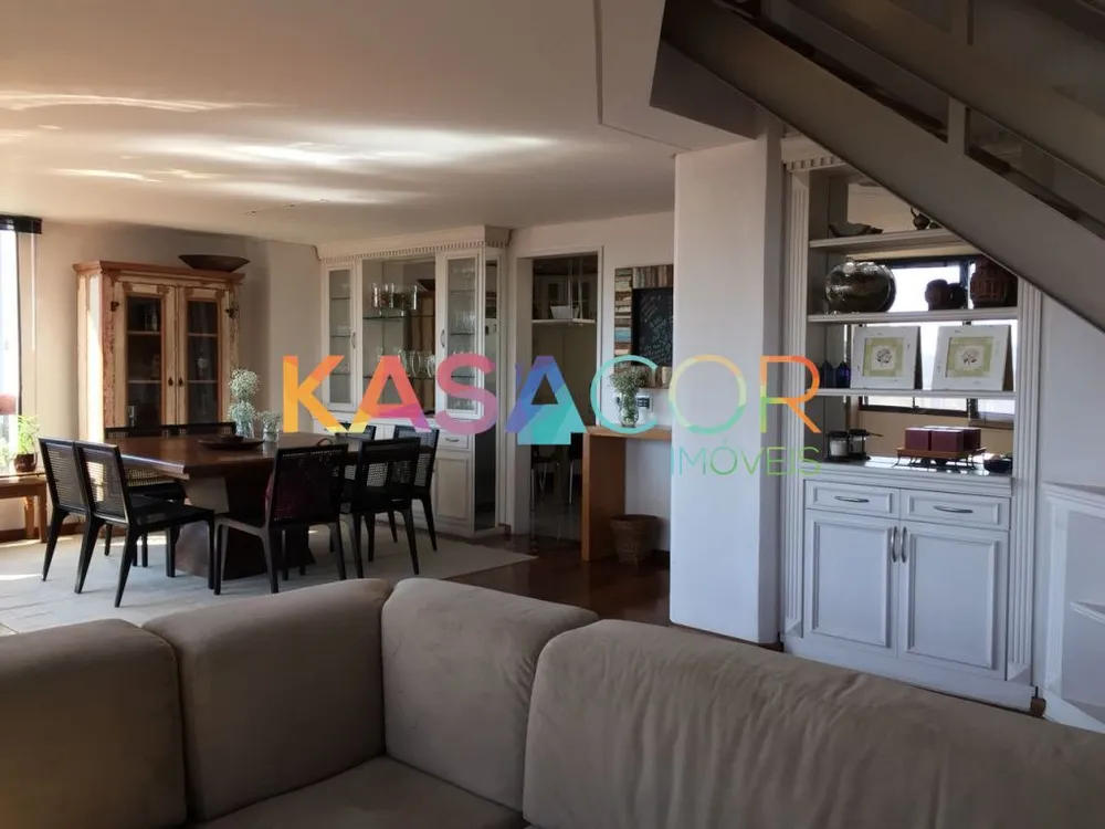Apartamento, 3 quartos, 208 m² - Foto 2