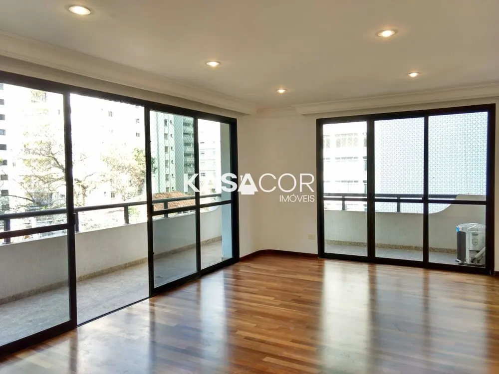 Apartamento, 4 quartos, 247 m² - Foto 1