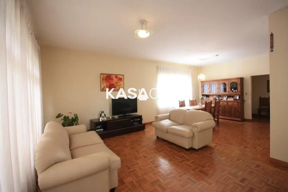 Casa, 5 quartos, 219 m² - Foto 1