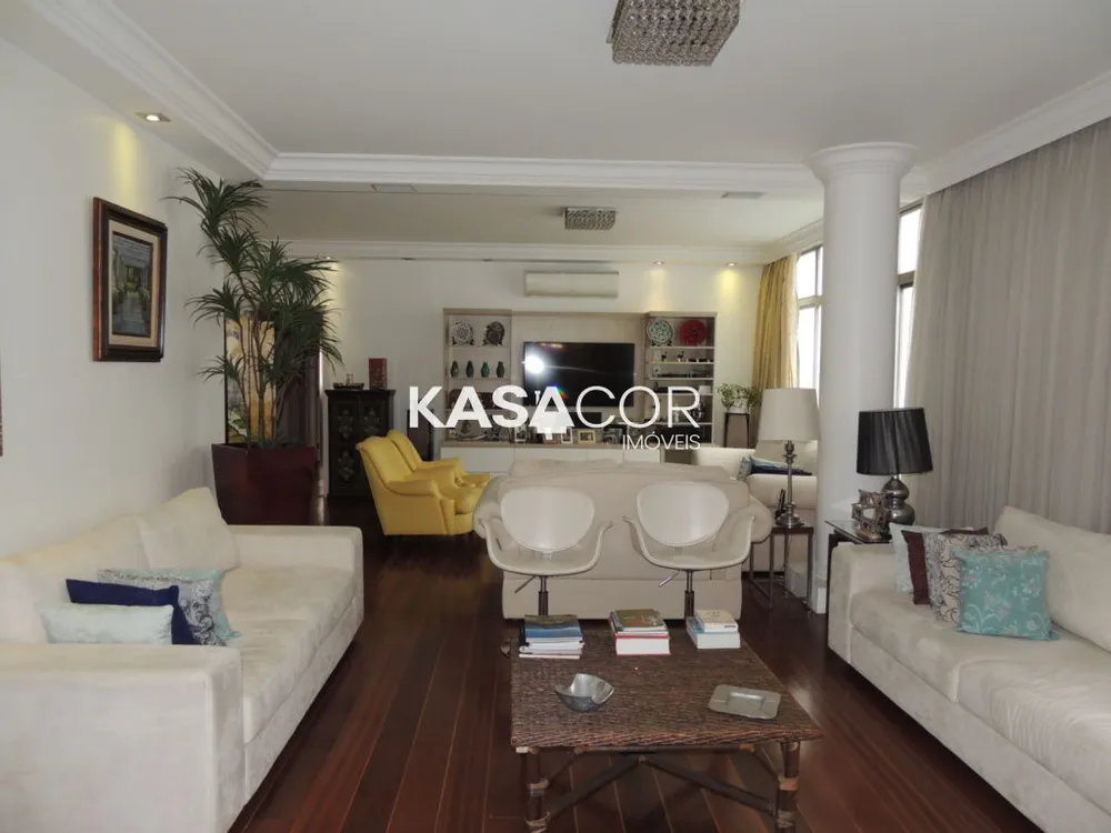 Apartamento, 3 quartos, 210 m² - Foto 2