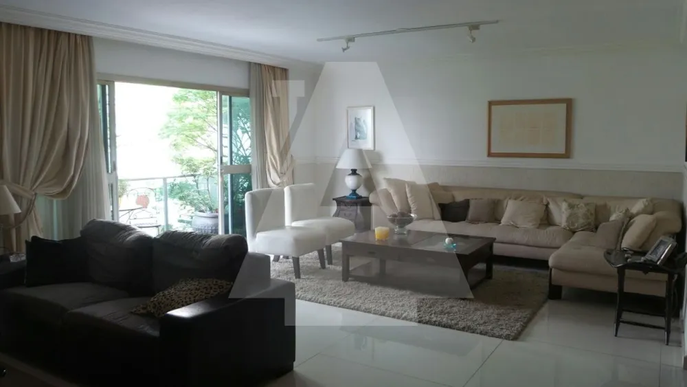 Apartamento, 3 quartos, 210 m² - Foto 2