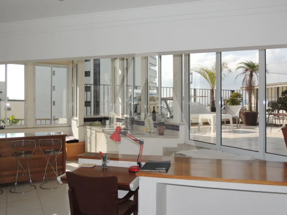 Cobertura, 3 quartos, 230 m² - Foto 1