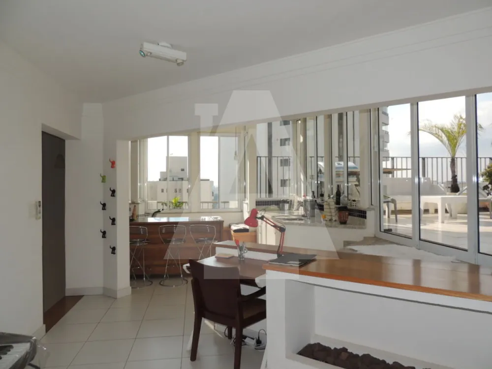 Cobertura, 3 quartos, 230 m² - Foto 4
