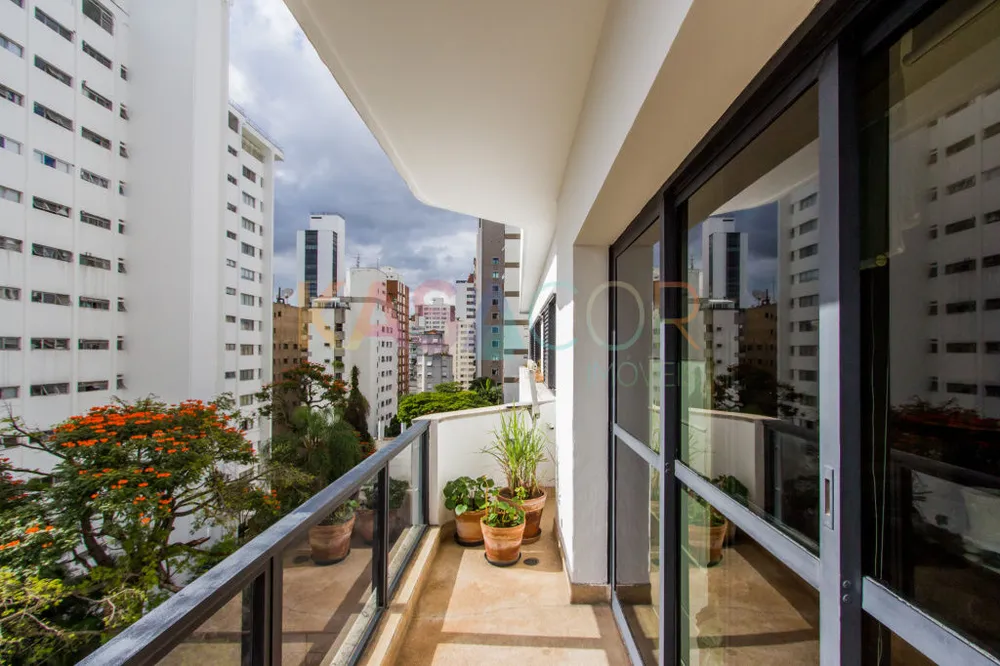 Apartamento, 3 quartos, 220 m² - Foto 3