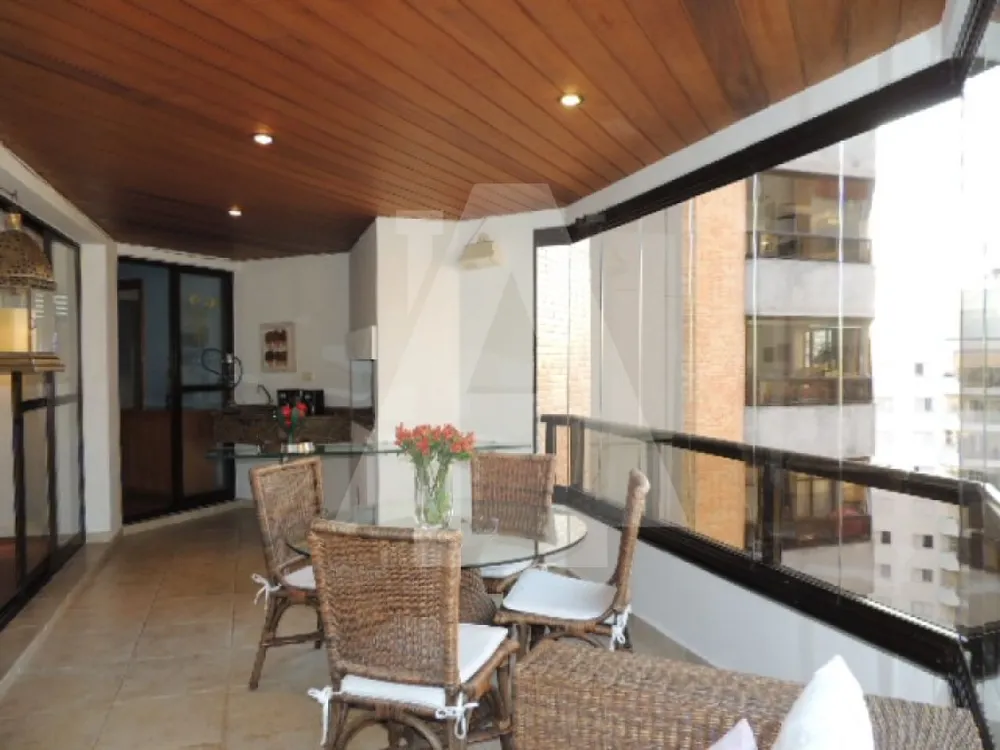 Apartamento, 3 quartos, 255 m² - Foto 2