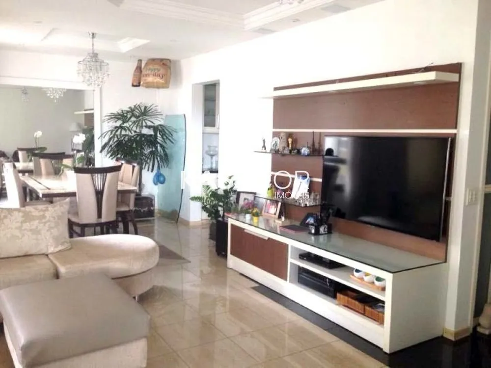 Apartamento, 3 quartos, 144 m² - Foto 1
