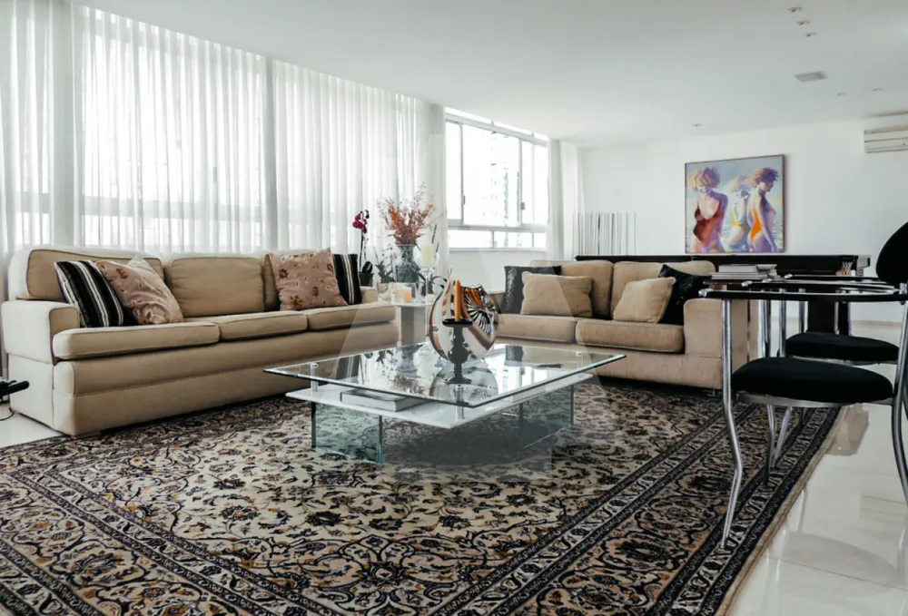 Apartamento, 3 quartos, 250 m² - Foto 1
