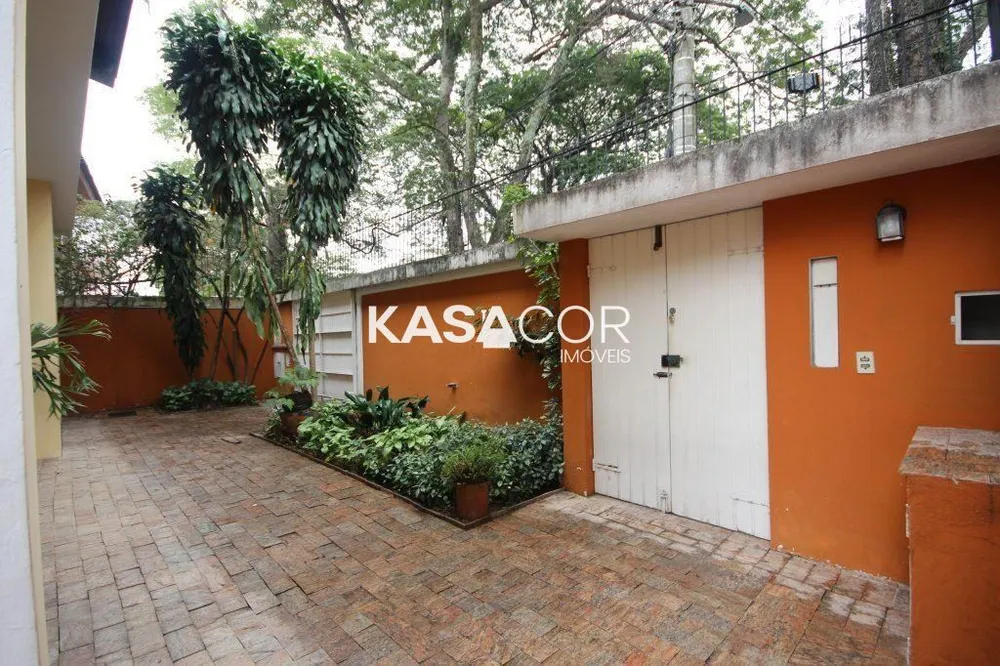 Sobrado, 4 quartos, 330 m² - Foto 2