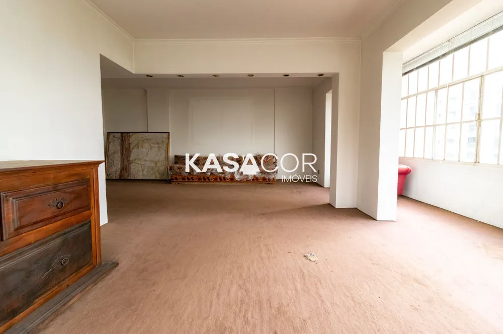 Apartamento, 3 quartos, 196 m² - Foto 2