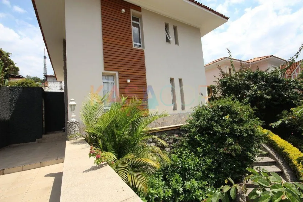 Sobrado, 3 quartos, 400 m² - Foto 1