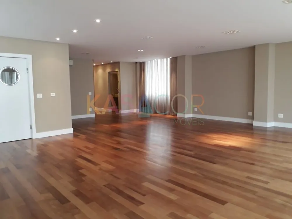 Apartamento, 3 quartos, 271 m² - Foto 1