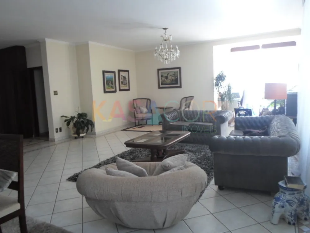 Apartamento, 3 quartos, 230 m² - Foto 1