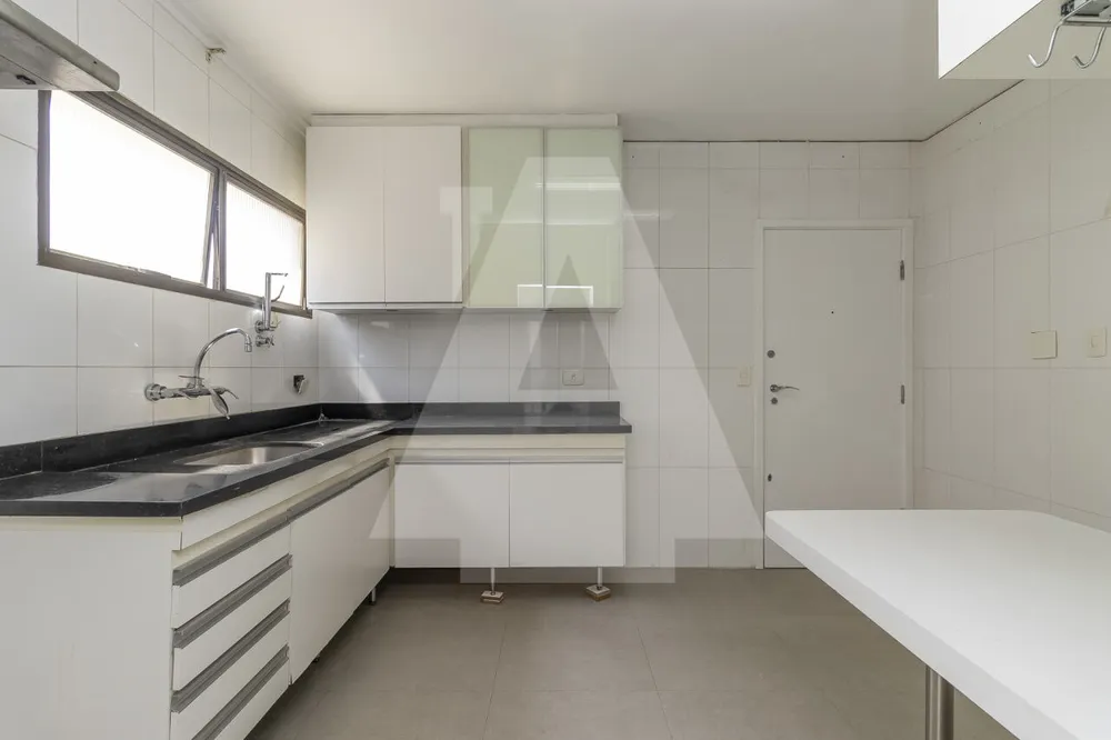 Cobertura, 3 quartos, 230 m² - Foto 1