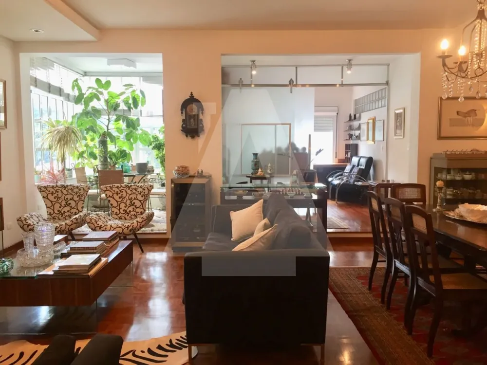Apartamento, 3 quartos, 200 m² - Foto 1