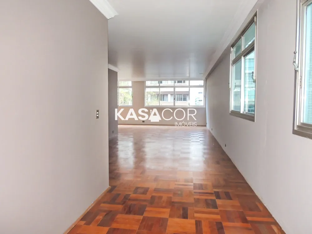 Apartamento, 3 quartos, 240 m² - Foto 2