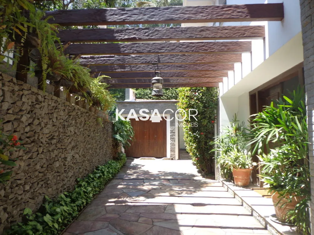 Sobrado, 4 quartos, 350 m² - Foto 1