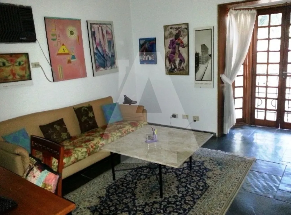 Sobrado, 3 quartos, 554 m² - Foto 1