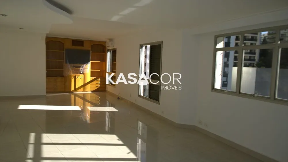 Apartamento, 3 quartos, 200 m² - Foto 2