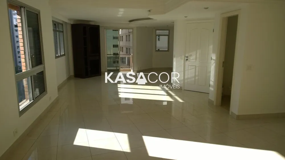 Apartamento, 3 quartos, 200 m² - Foto 1