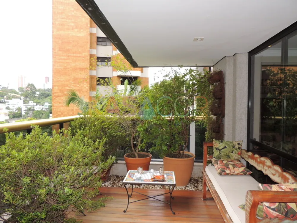 Apartamento, 3 quartos, 280 m² - Foto 1