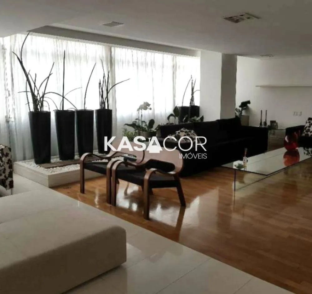 Apartamento, 3 quartos, 270 m² - Foto 1