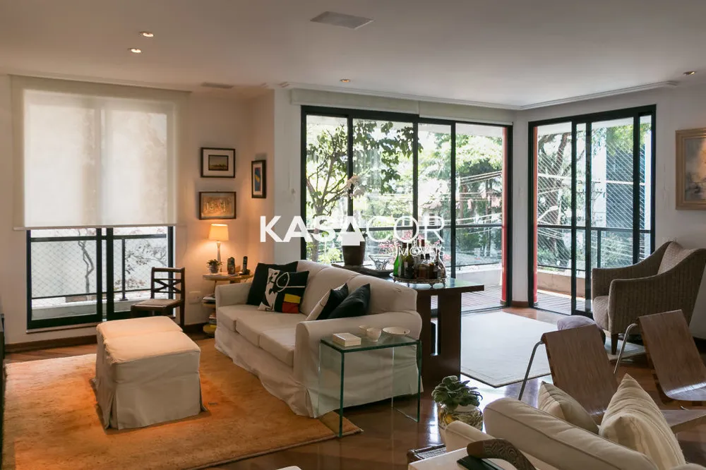 Apartamento, 3 quartos, 200 m² - Foto 1