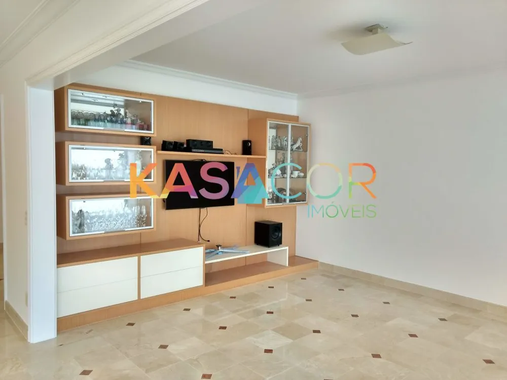 Apartamento, 3 quartos, 230 m² - Foto 2