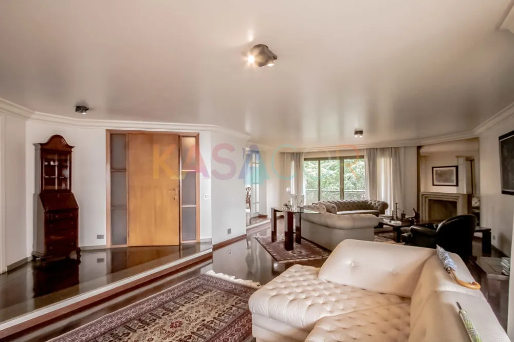 Apartamento, 3 quartos, 270 m² - Foto 1