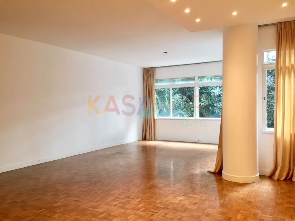 Apartamento, 3 quartos, 243 m² - Foto 1