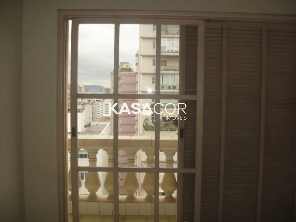 Apartamento, 3 quartos, 130 m² - Foto 2
