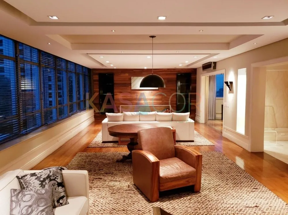 Apartamento, 3 quartos, 219 m² - Foto 1