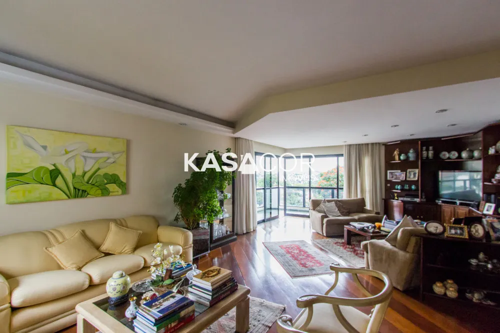 Apartamento, 3 quartos, 244 m² - Foto 1