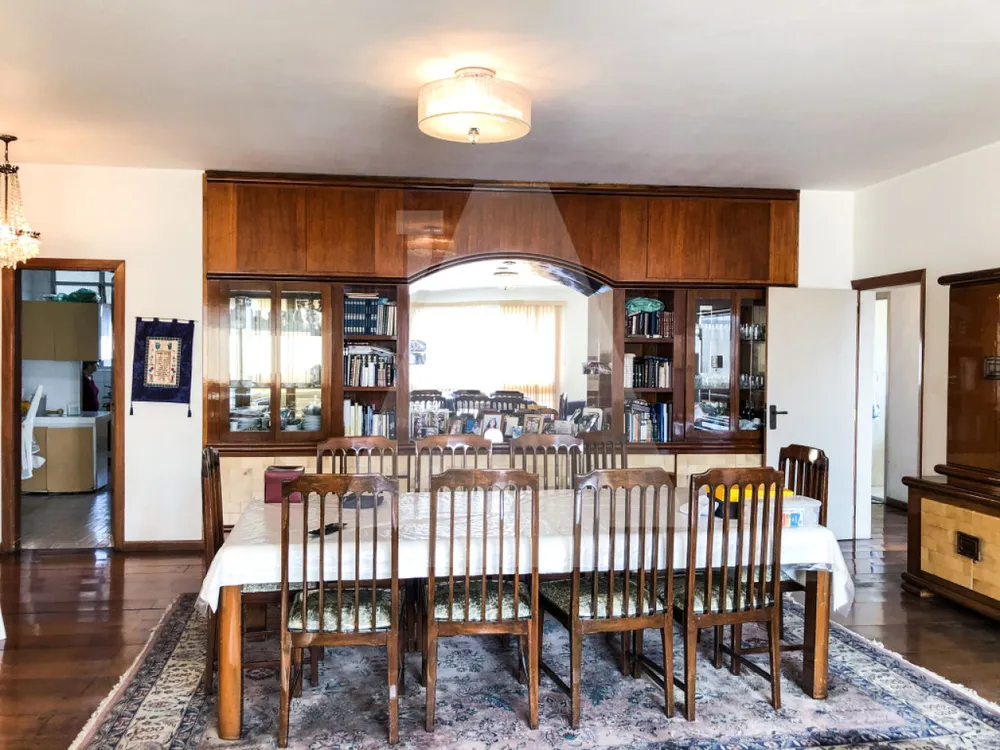 Apartamento, 3 quartos, 208 m² - Foto 1