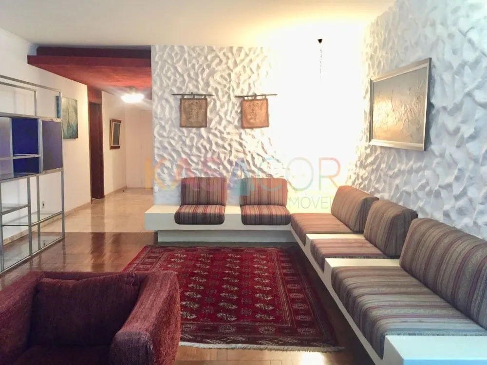 Apartamento, 3 quartos, 240 m² - Foto 1