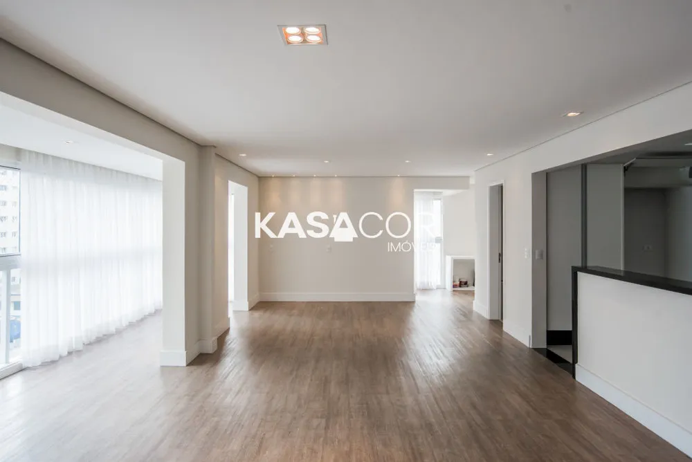 Apartamento, 3 quartos, 168 m² - Foto 1