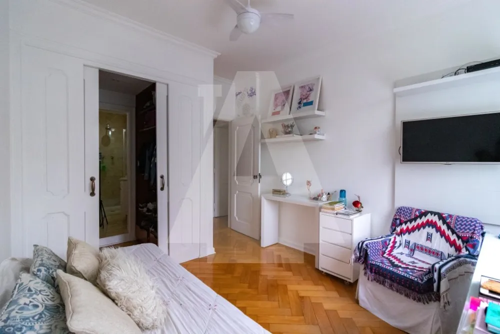 Apartamento, 3 quartos, 230 m² - Foto 1