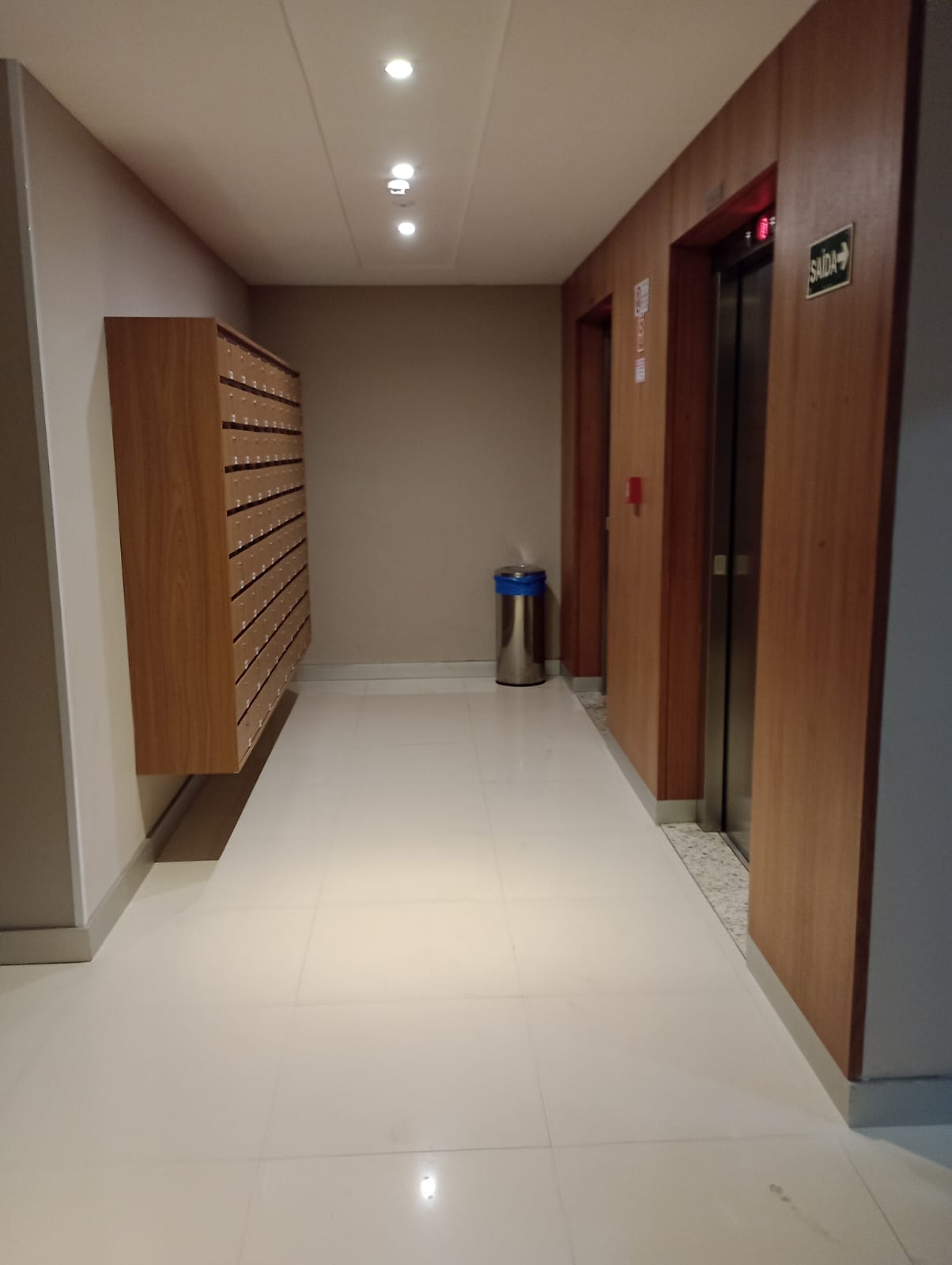 Apartamento à venda com 3 quartos, 76m² - Foto 12