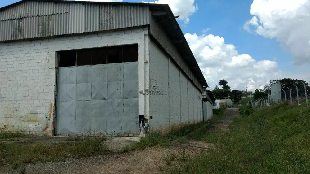 Depósito-Galpão, 1600 m² - Foto 1