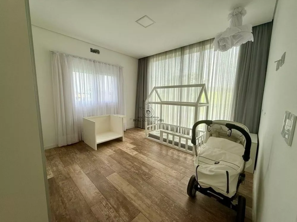 Casa, 4 quartos, 367 m² - Foto 1
